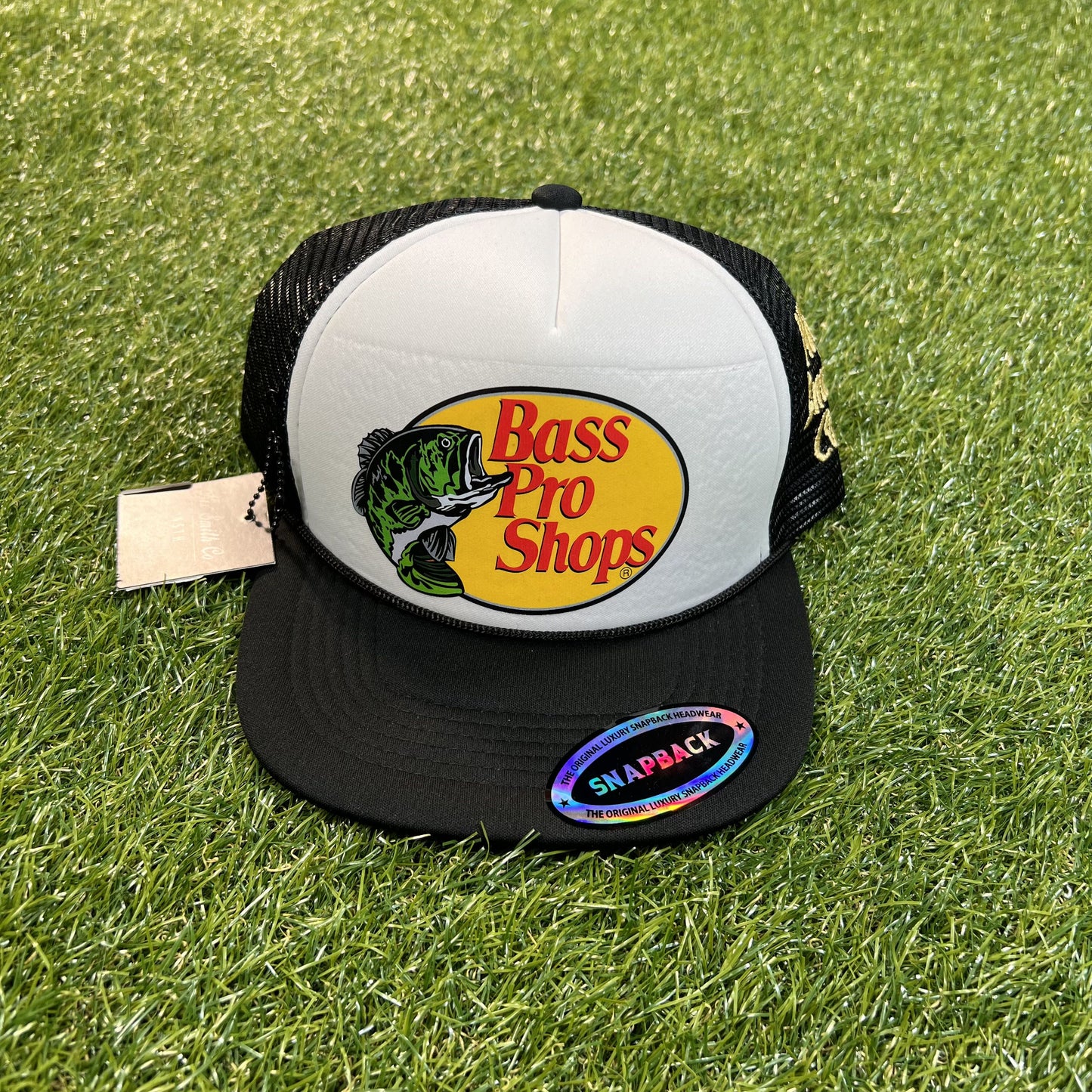 Bass Pro Trucker Hat (White/Navy)