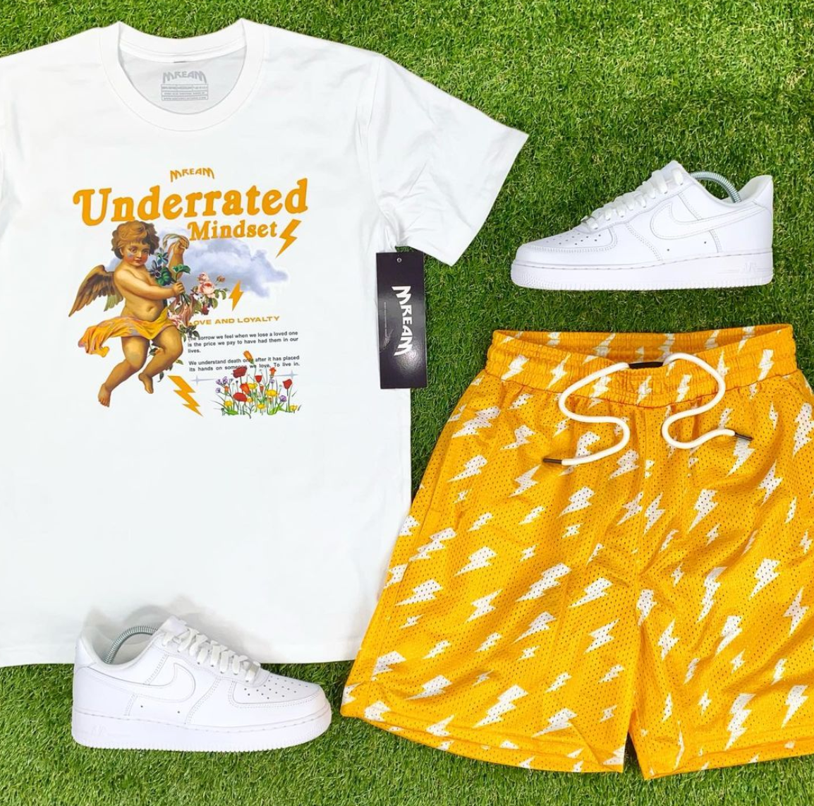 Underrated Mindset Tee (White/Gold) /D18